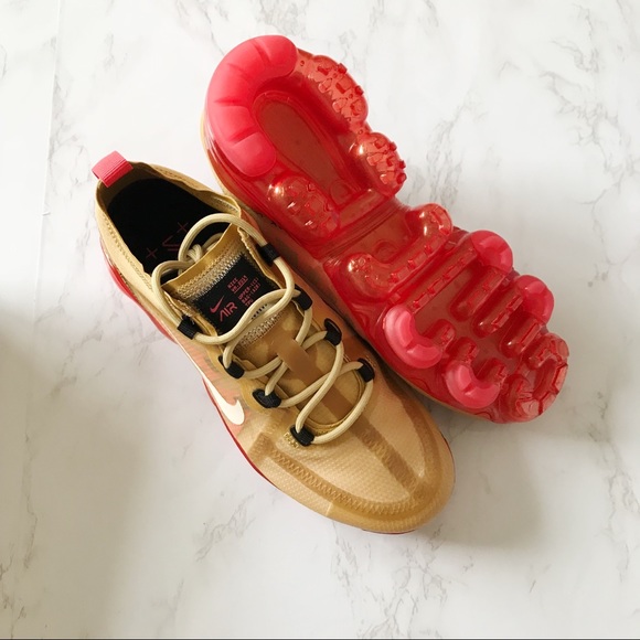 Nike Air Vapormax - Picture 6 of 8